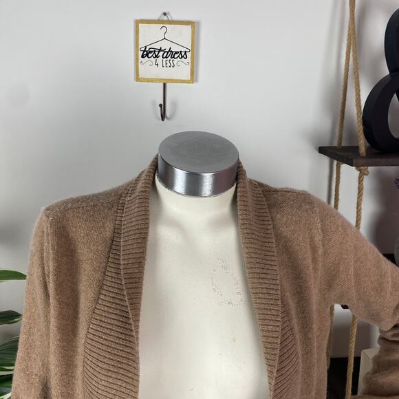 Two Bees Cashmere Tan Star Back Open Cardigan - Picture 3 of 7